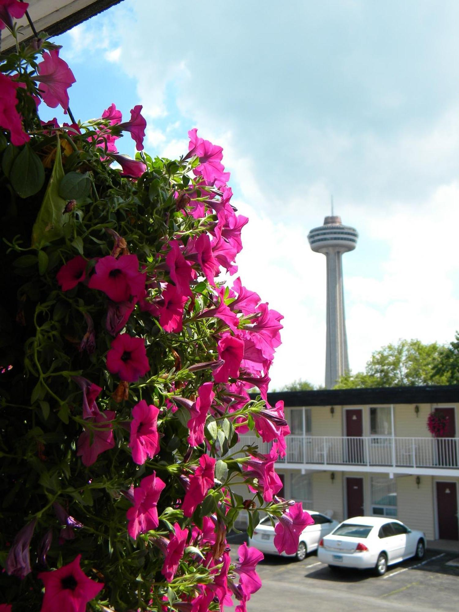 Fairway Inn By The Falls Niagara Falls Extérieur photo