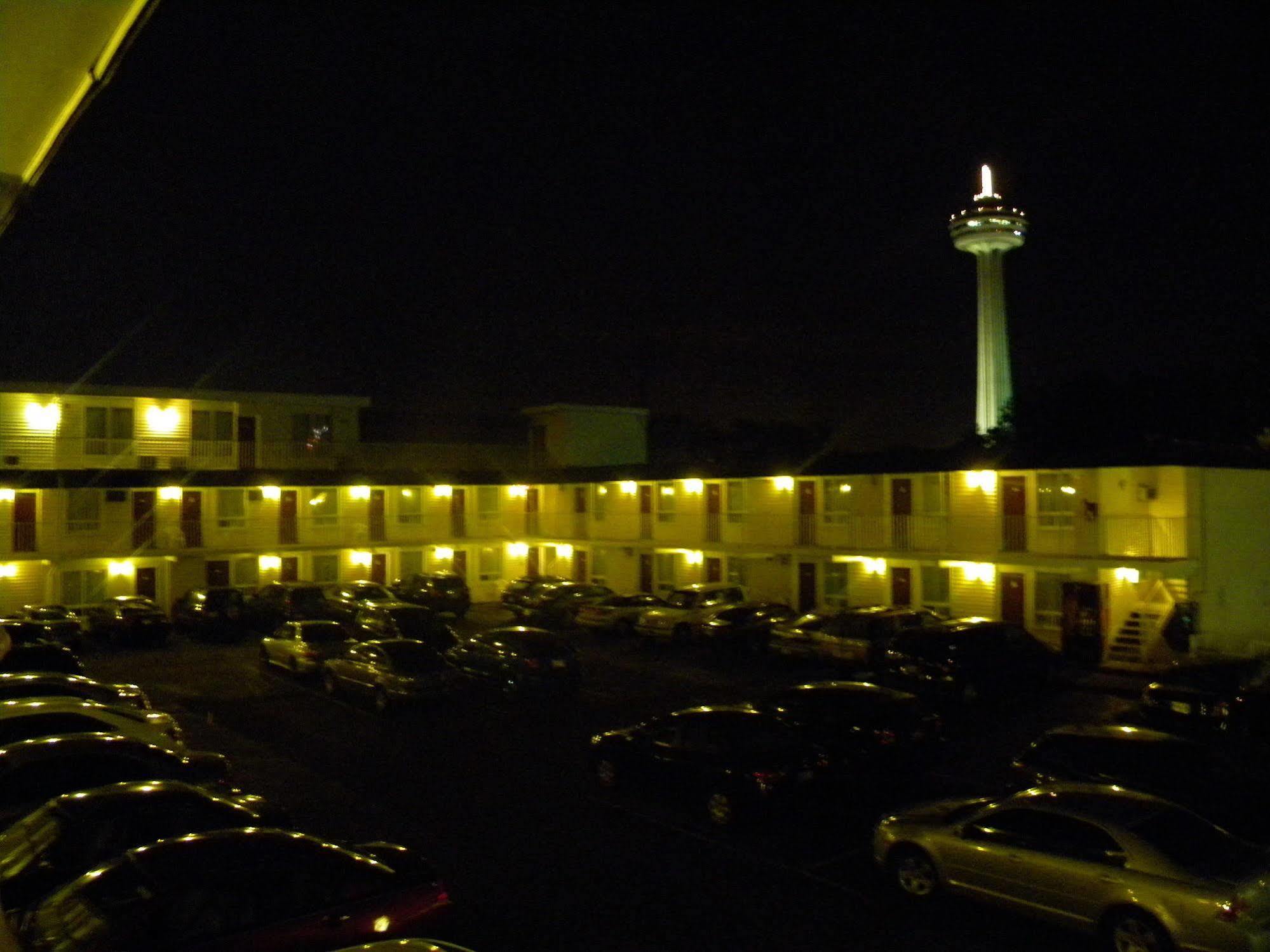 Fairway Inn By The Falls Niagara Falls Extérieur photo