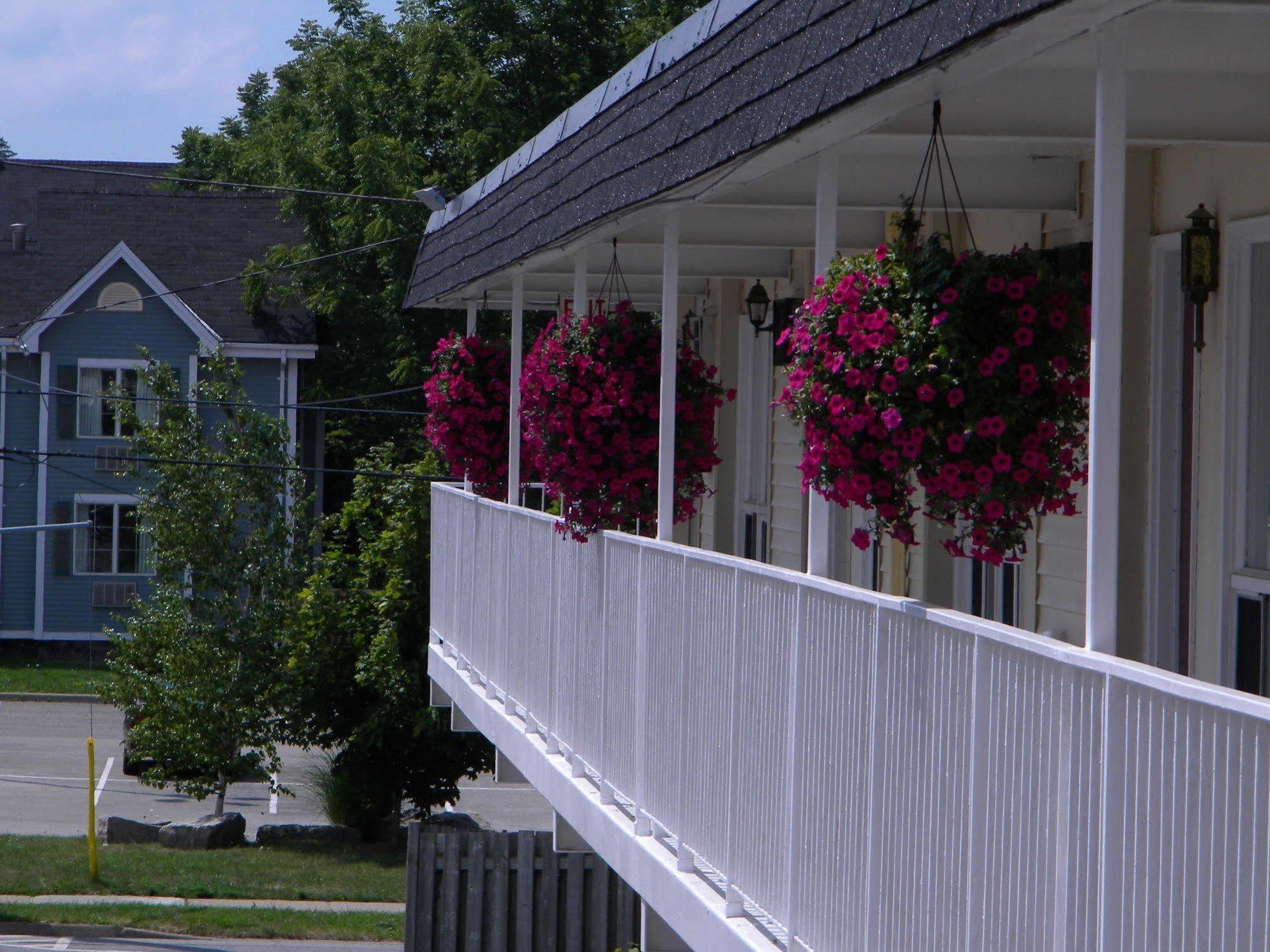 Fairway Inn By The Falls Niagara Falls Extérieur photo