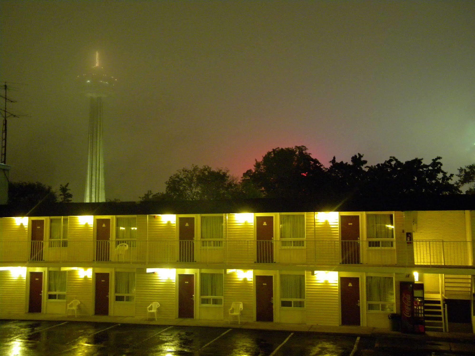 Fairway Inn By The Falls Niagara Falls Extérieur photo