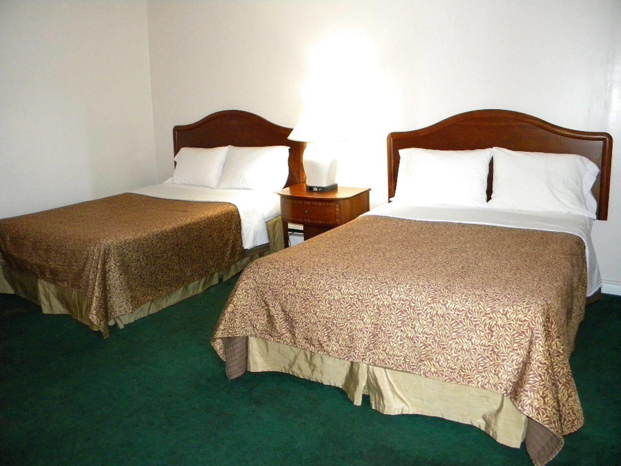 Fairway Inn By The Falls Niagara Falls Extérieur photo