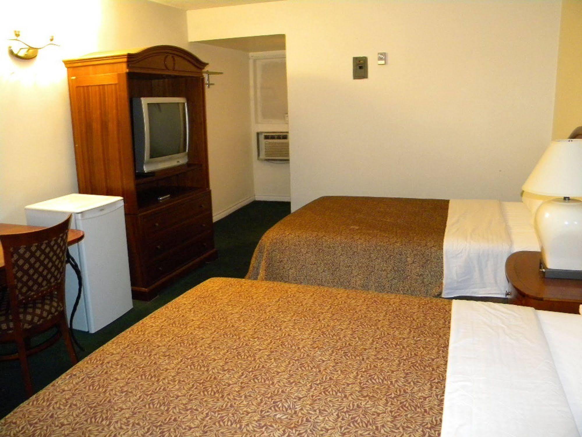 Fairway Inn By The Falls Niagara Falls Extérieur photo