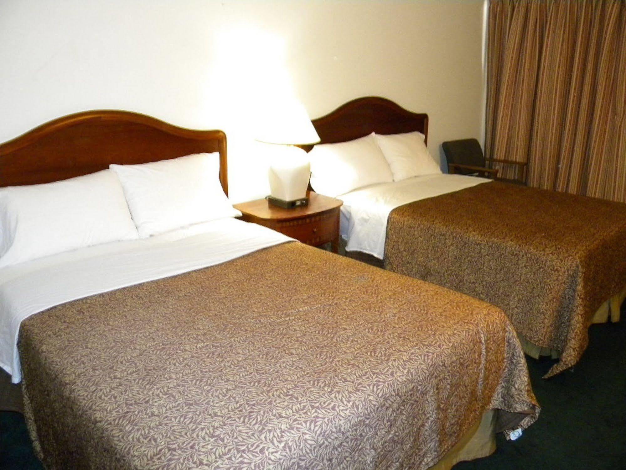 Fairway Inn By The Falls Niagara Falls Extérieur photo